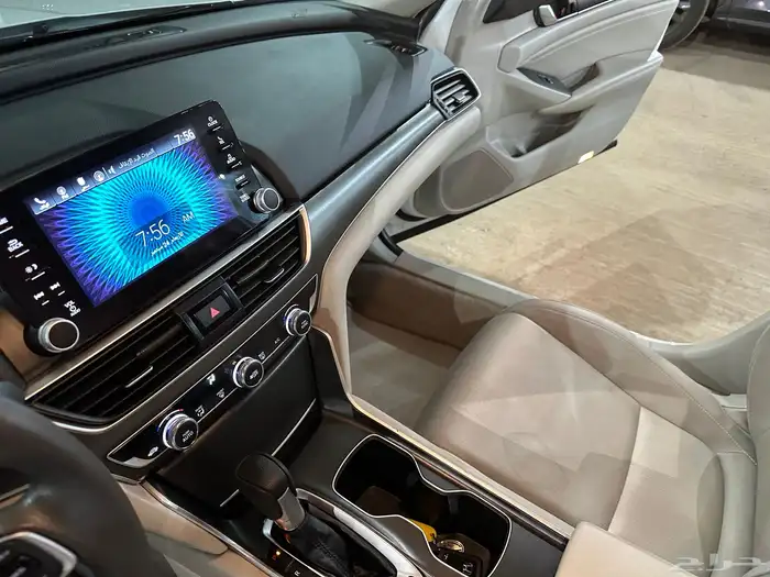 هوندا اكورد موديل 2021 فئة LX 24
