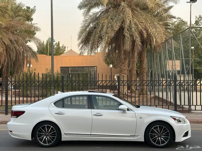 لكزس LS460 موديل 2013 سعودي اسبورت 5
