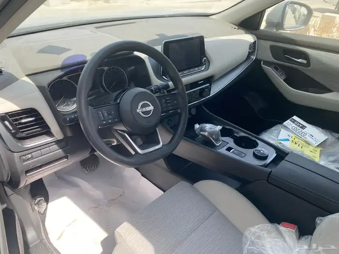 نيسان اكس تريل SV دبل 7 مقاعد سعودي 2025 9