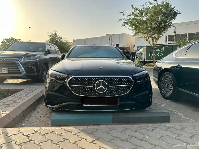 مرسيدس E300 2025 0