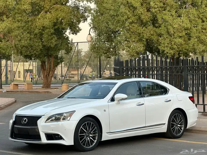 لكزس LS460 موديل 2013 سعودي اسبورت 0