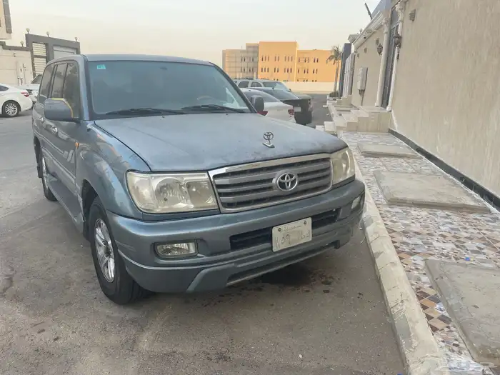 جيب لاندكروزر موديل 2006 4