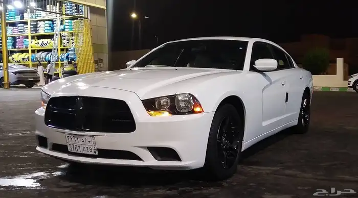 تشارجر 2012 للبيع او البدل المناسب 0