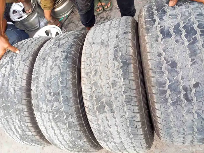 4 جنوط جيب رفرف اصلي وكاله شد بلد مع كفرات صيني تاريخ 25 4