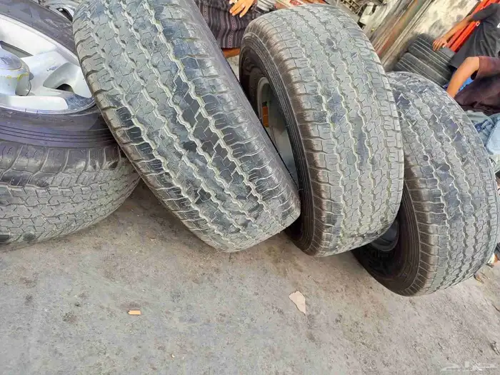 4 جنوط جيب رفرف اصلي وكاله شد بلد مع كفرات صيني تاريخ 25 5