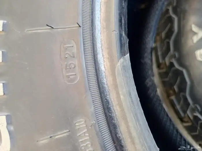 كفرات مستعمل نص حجري ودواي مقاسها 285 70 17 4