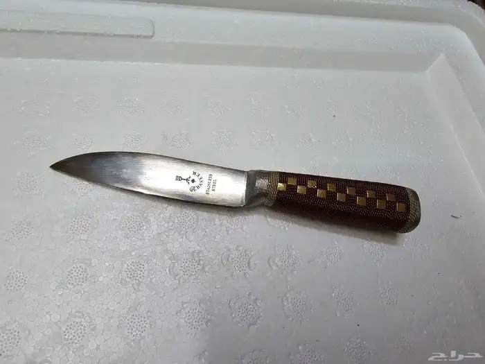 سكين أم شوكه وساعات نسائيه جديدة مخزنه . 30