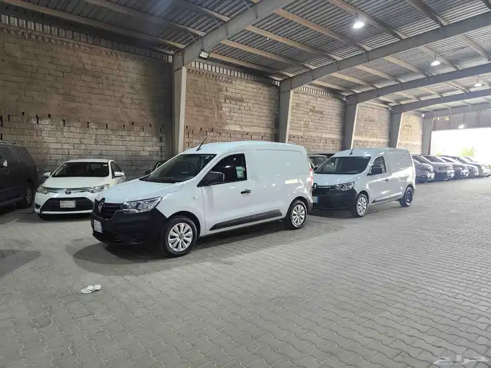 رينو فان اكسبريس 2024 9