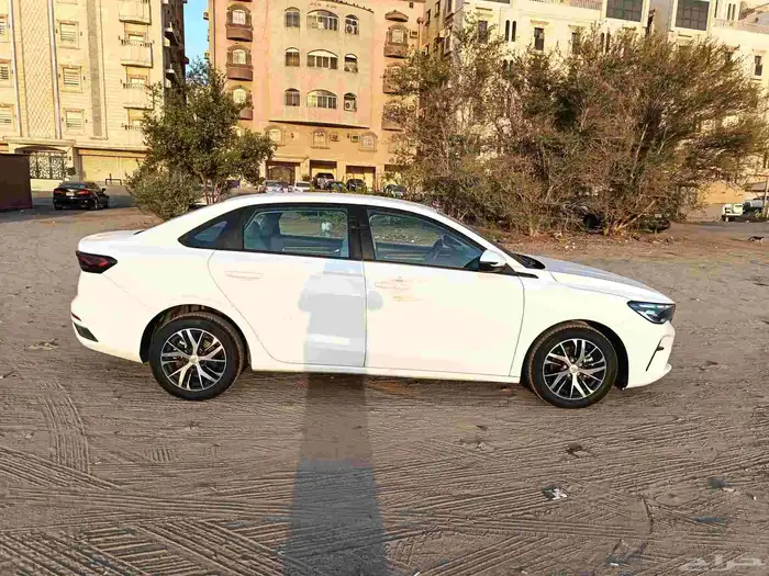 جيلي امجراند 7 2023 8