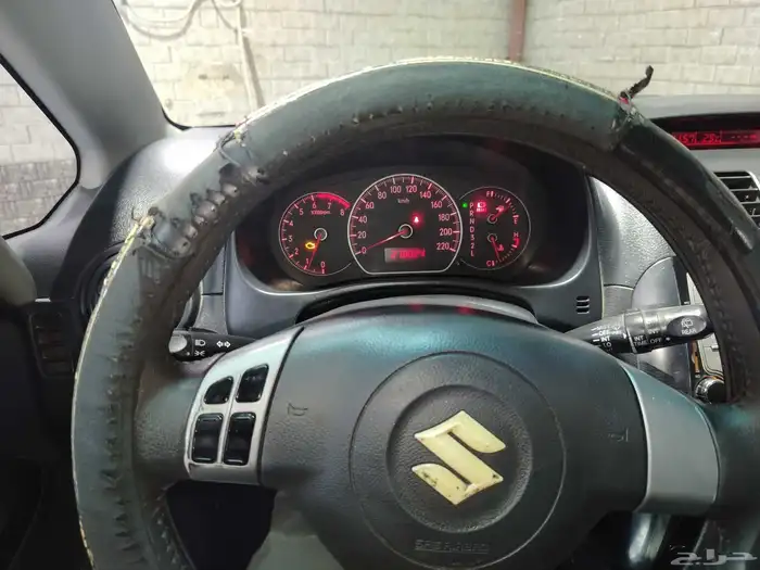 سوزوكي SX4 8
