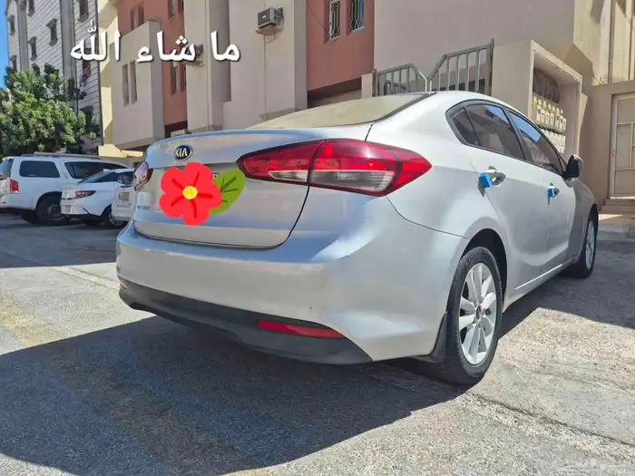 كيا سيراتو 2017 نص فل استخدام راقي جدا ممشى قليل 3