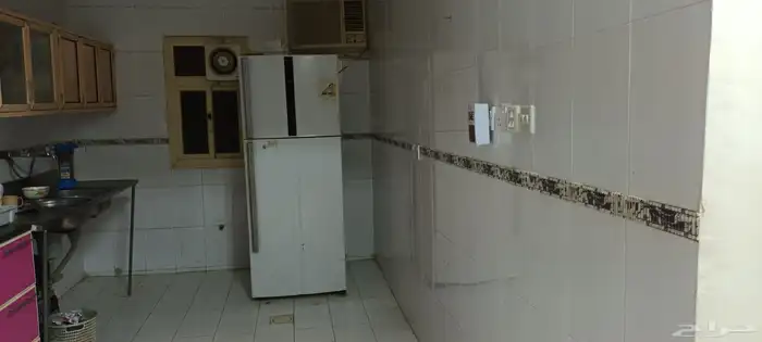 دور بحوش مبلط ومسبح للبيع أو للإيجار في الكدرة مقابل الباخرة 30