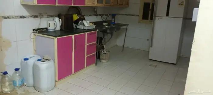 دور بحوش مبلط ومسبح للبيع أو للإيجار في الكدرة مقابل الباخرة 28