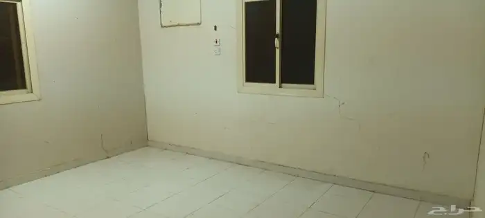 دور بحوش مبلط ومسبح للبيع أو للإيجار في الكدرة مقابل الباخرة 34