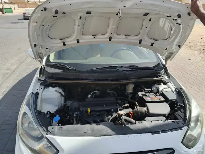 Hyundai accent 2014 model 4