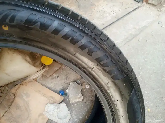 كفرات مستعمله شبه جديد صيني مقاس 275 50 21 5