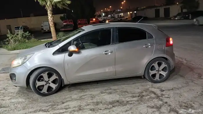 كيا ريو 2015 هاتشباك 4
