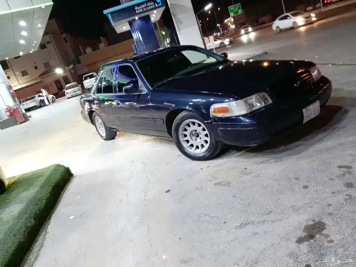 فورد فكتوريا أمريكي نظيف موديل 1999 0