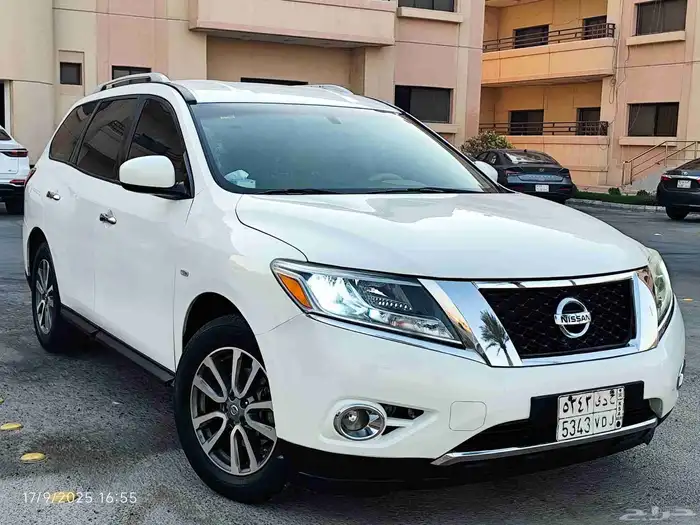 للبيع او البدل نيسان باثفندر 2014 ممشى قليل نظيفة بالاحساء 0