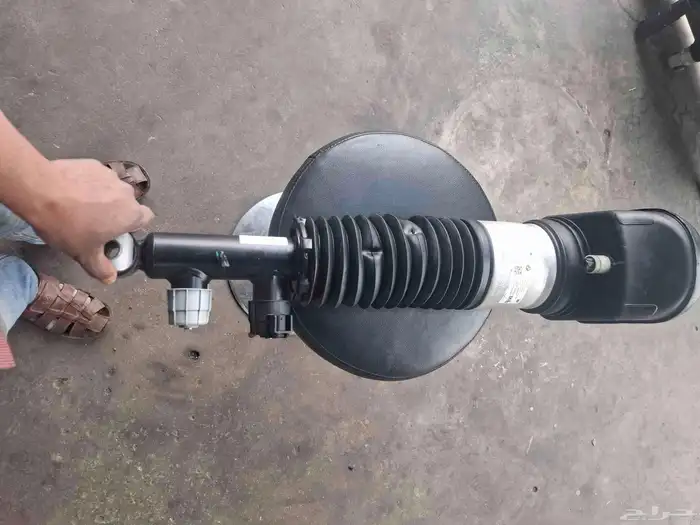 لدينا مساعدات هيدروليك 4