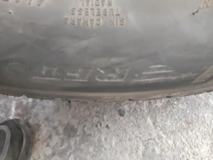 كفرين برجستون رن فلات275 50 20 0