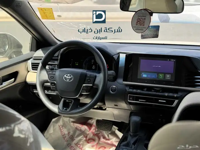 تويوتا كامري E هايبرد 2025 2