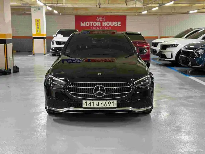 مرسيدس E250 بنزين موديل 2021 4