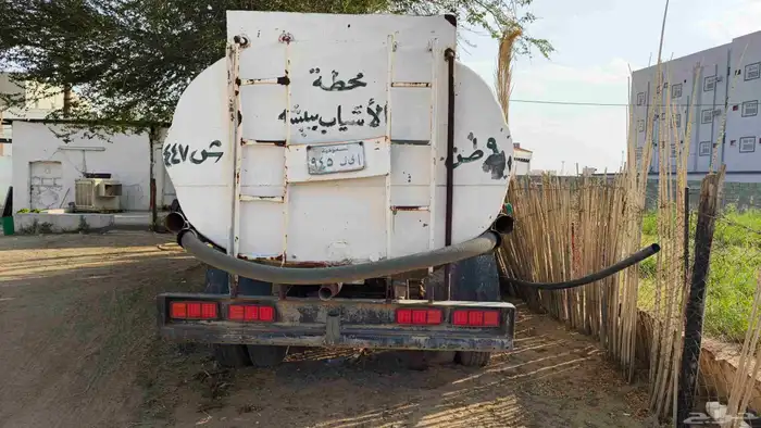 للبيع وايت 9 طن تويوتا 3