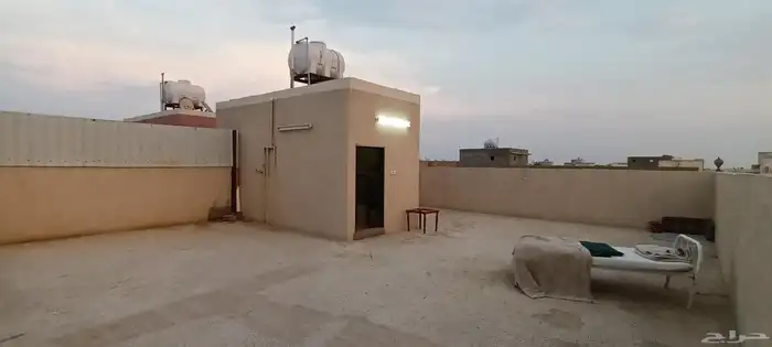 دور بحوش مبلط ومسبح للبيع أو للإيجار في الكدرة مقابل الباخرة 48