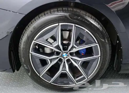 BMW520i موديل 2024الميموني للاستيراد بكوريا 4