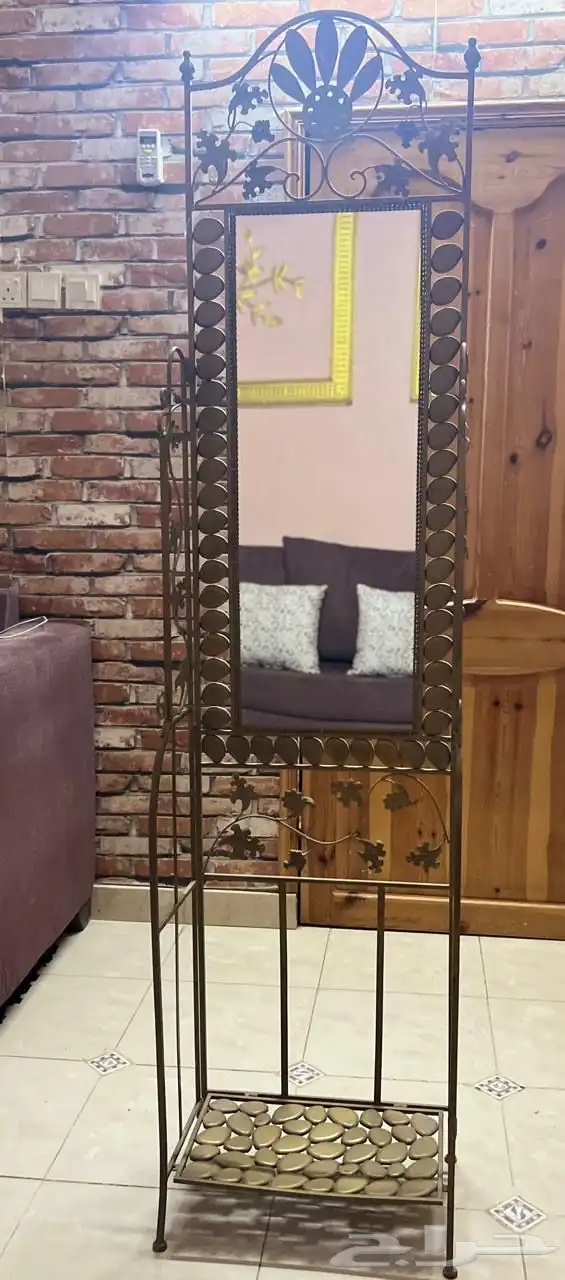كنب نضيف وا مغسله وا ابواب نضيفه 5