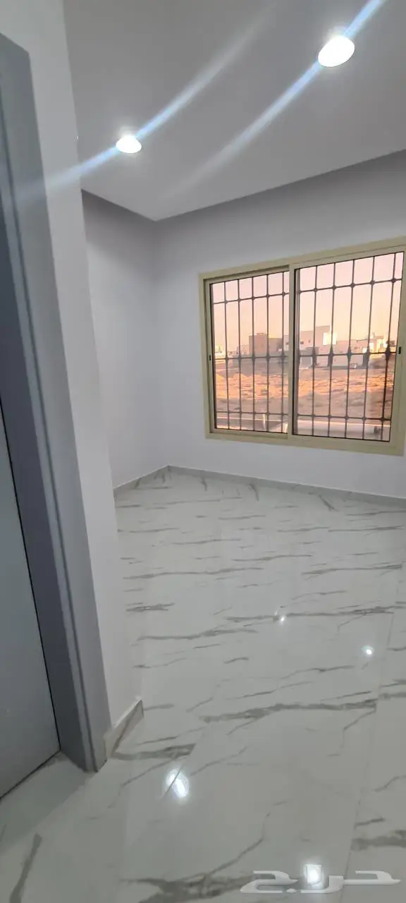دوبلكس مكيف للبيع حي الروابي 6
