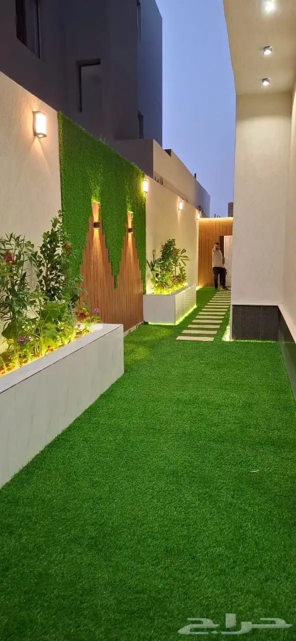 تنسيق حدائق منزلية وملاعب وتركيب جميع أنواع الثيل الطبيعي 4