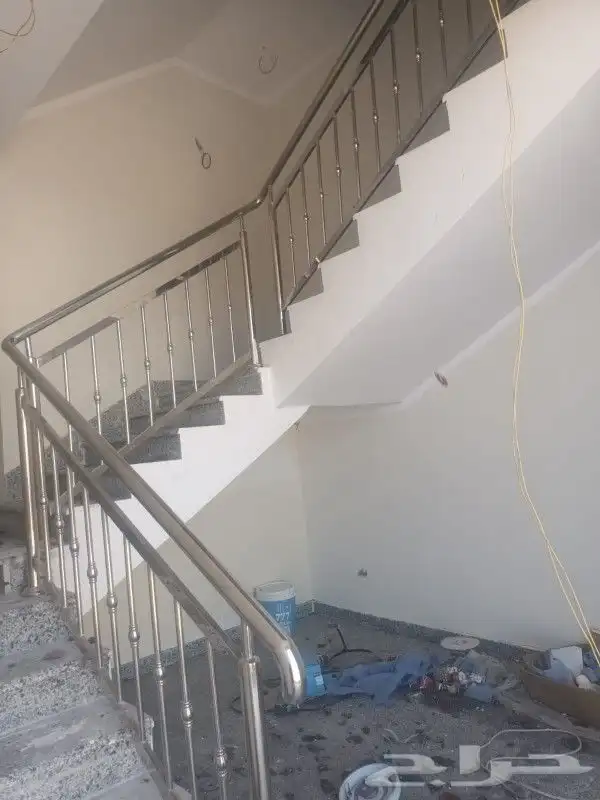 تصنيع وتركيب انواع الدابزيين والسيكوريت والالمنيوم انستركشر 0