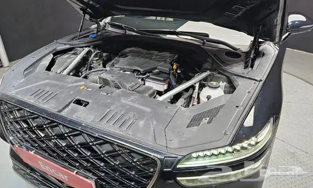 جيب جنسس GV 70 اسود 4
