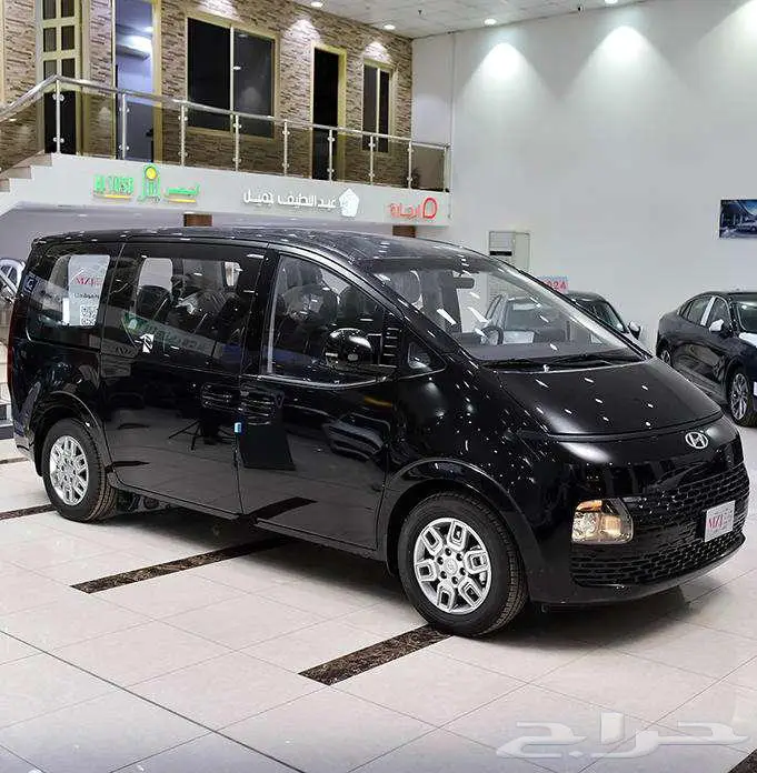 هيونداى ستاريا _ 2026 _( بنزين 9 راكب اتوماتيك ) 2
