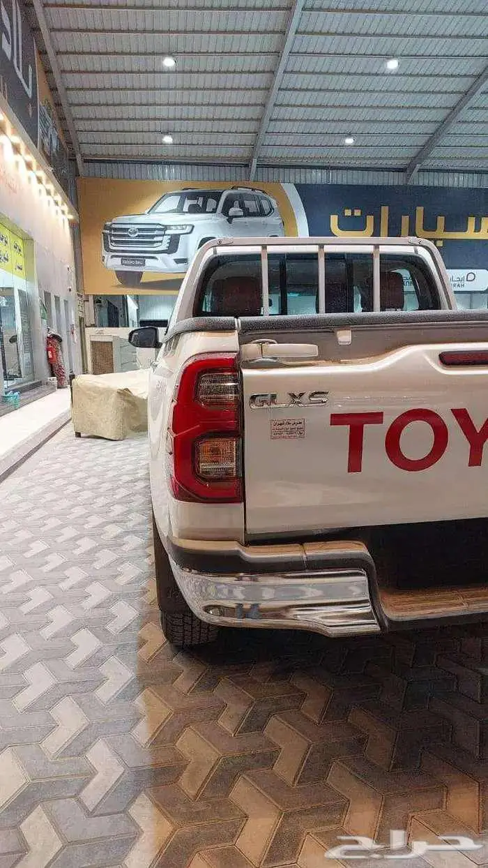 هايلكس بنزين اتوماتيك 2025 خليجي فل كامل 4