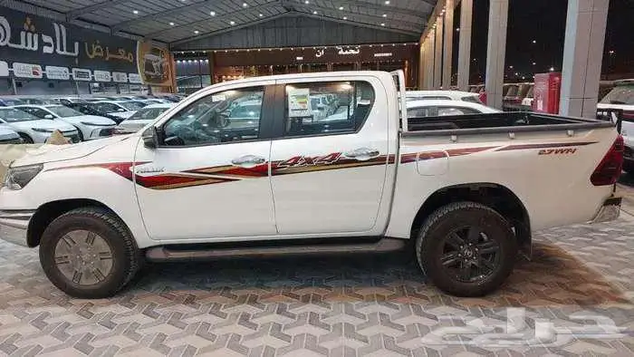 هايلكس بنزين اتوماتيك 2025 خليجي فل كامل 2