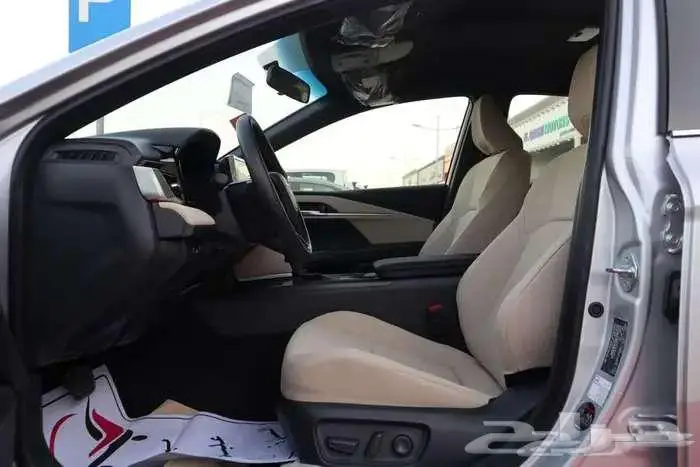 كامري E بنزين 2025 استلمها خلال يومين 8