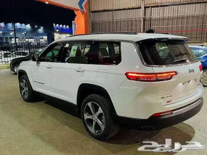 جيب شيروكي ليمتيد 2023 عرض خاص كاش وأقساط 4
