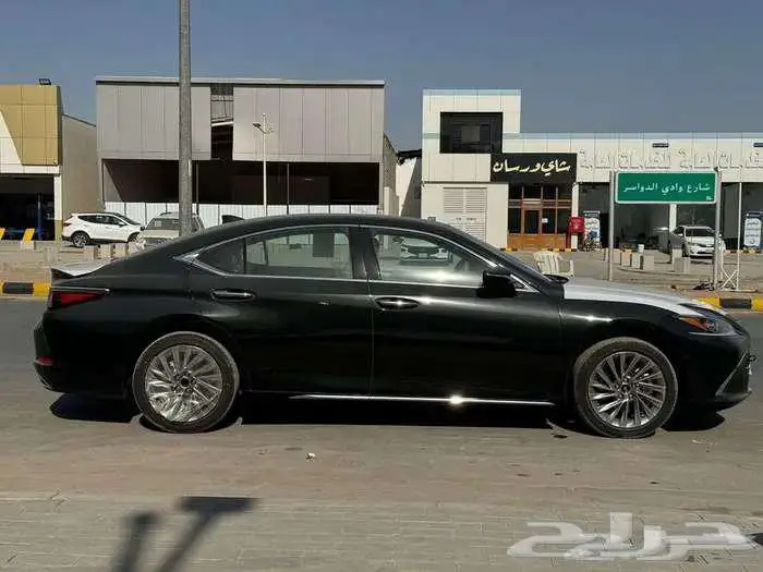 لكزس ES 350 cc نص فل 2025 بريمي كاش واقساط 5