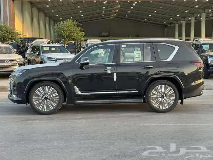 جيب لكزس 2025 LX600 BB بريمي كاش واقساط 3