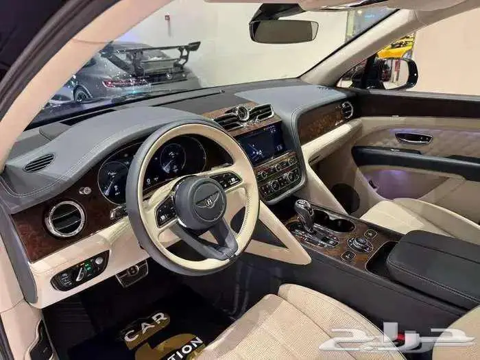 بنتلي بنتياقا 2023 7