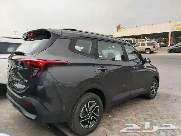 كيا كارينز 7 ركاب GLS موديل 2025 كاش واقساط 5