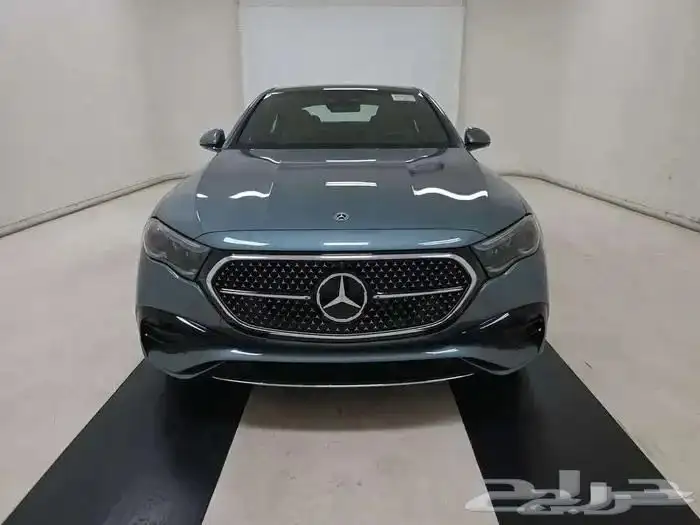 Mercedes-Benz E 350 4MATIC Sedan 0