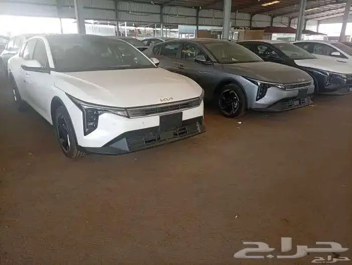 كيا K4 نص فل وجميع الفئات موديل 2026 0