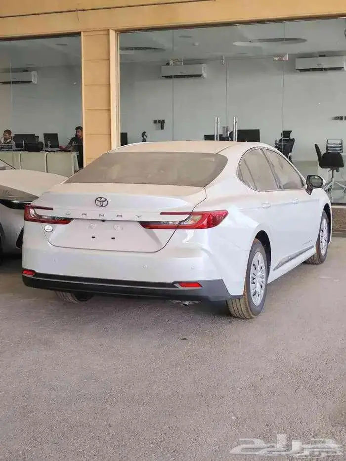 كامري E ستاندر طيس بنزين (الدفعة الأخيرة) 2025 لدى الحسن 4