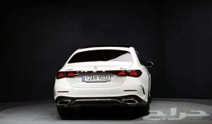 مرسيدس إيي 300 Benz E300 2025 3
