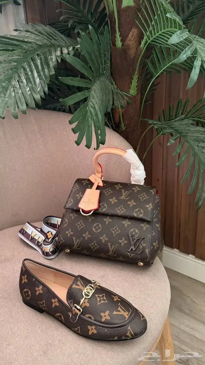 طقم شنطه وسلببر 0