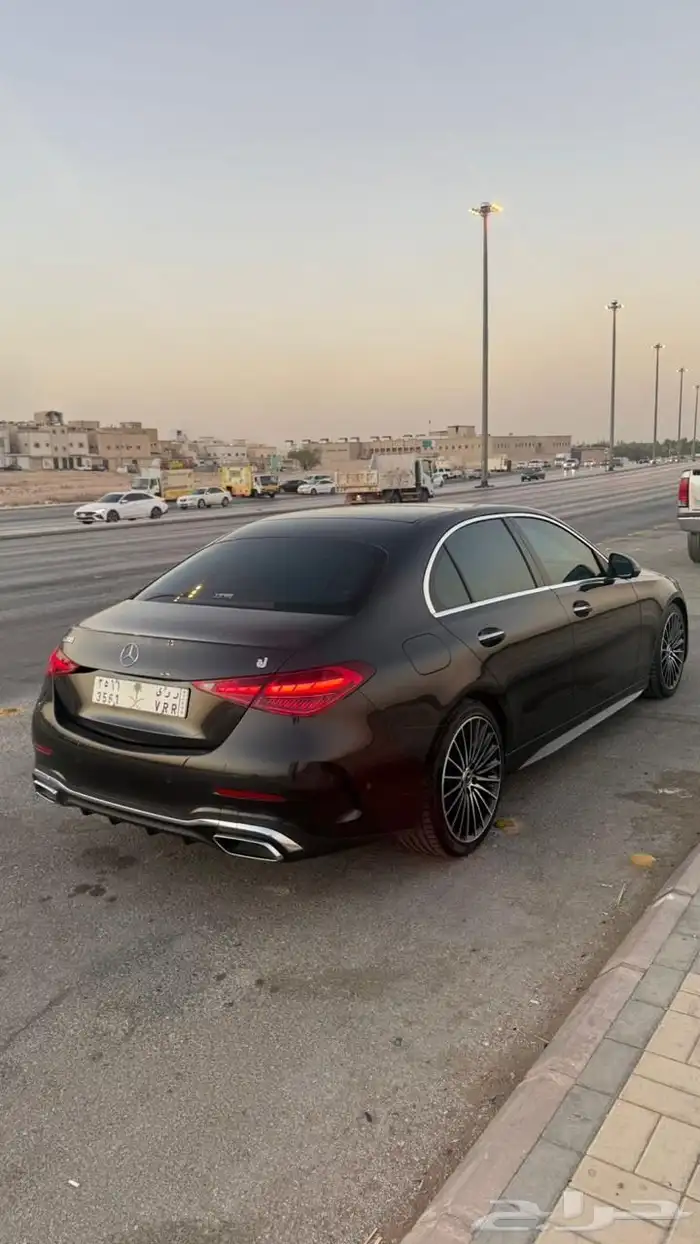 مرسيدس c200 موديل 2023 4